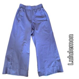 Lululemon Athletica Stretch Woven High-Rise Wide Legged Crop Pant